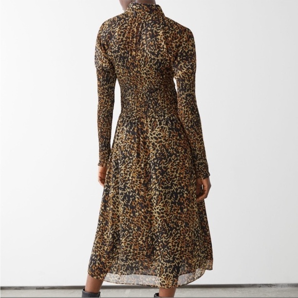 & OTHER STORIES Smocked Button Up Midi Dress Leopard Print Lined Sz 8 - Picture 3 of 14